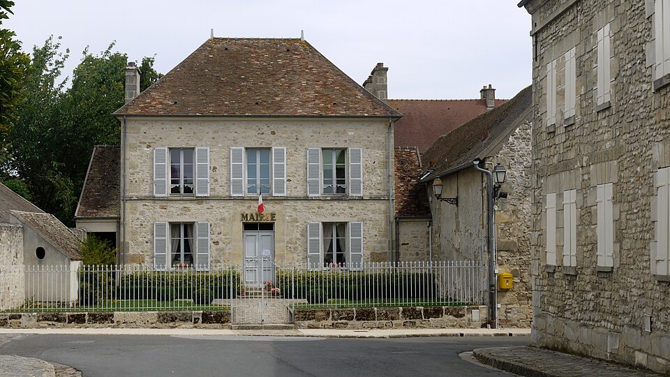 Mairie de Commeny P1050774