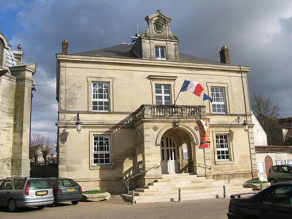 Marines, mairie