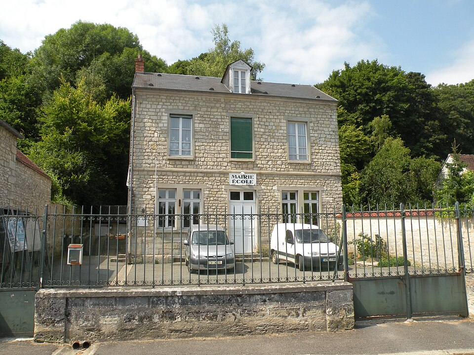 Menouville mairie