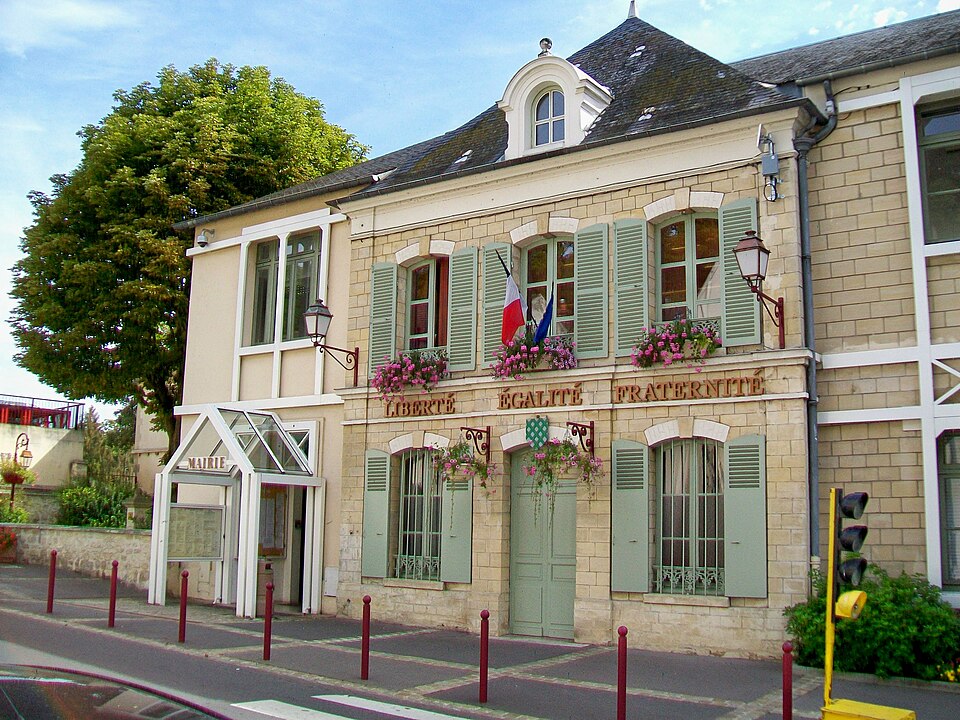 Presles (95), mairie — école, rue Pierre — Brossolette