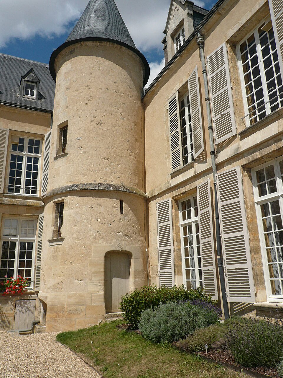 P1030360 chateau