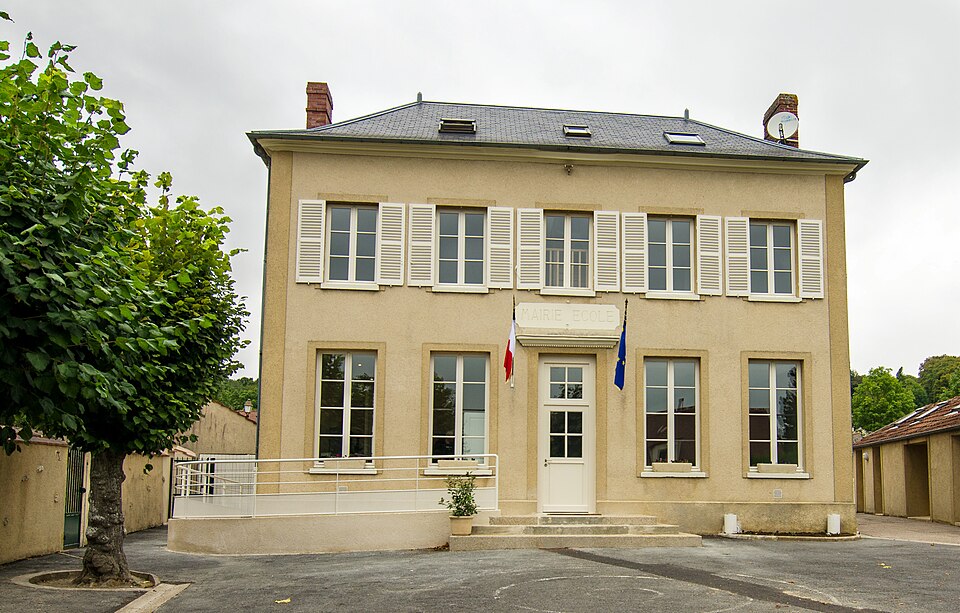 Villers — en — Arthies — Mairie école