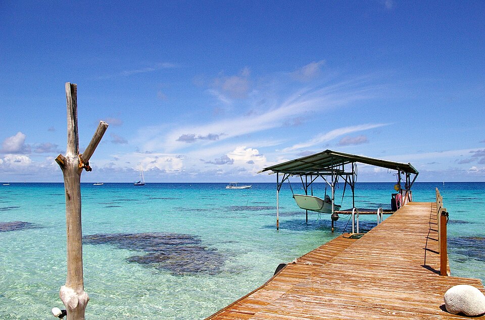 Fakarava — ponton — rotoava