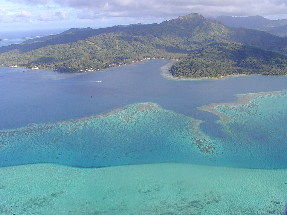 Tahaa vue aérienne — Laurent Seignobos